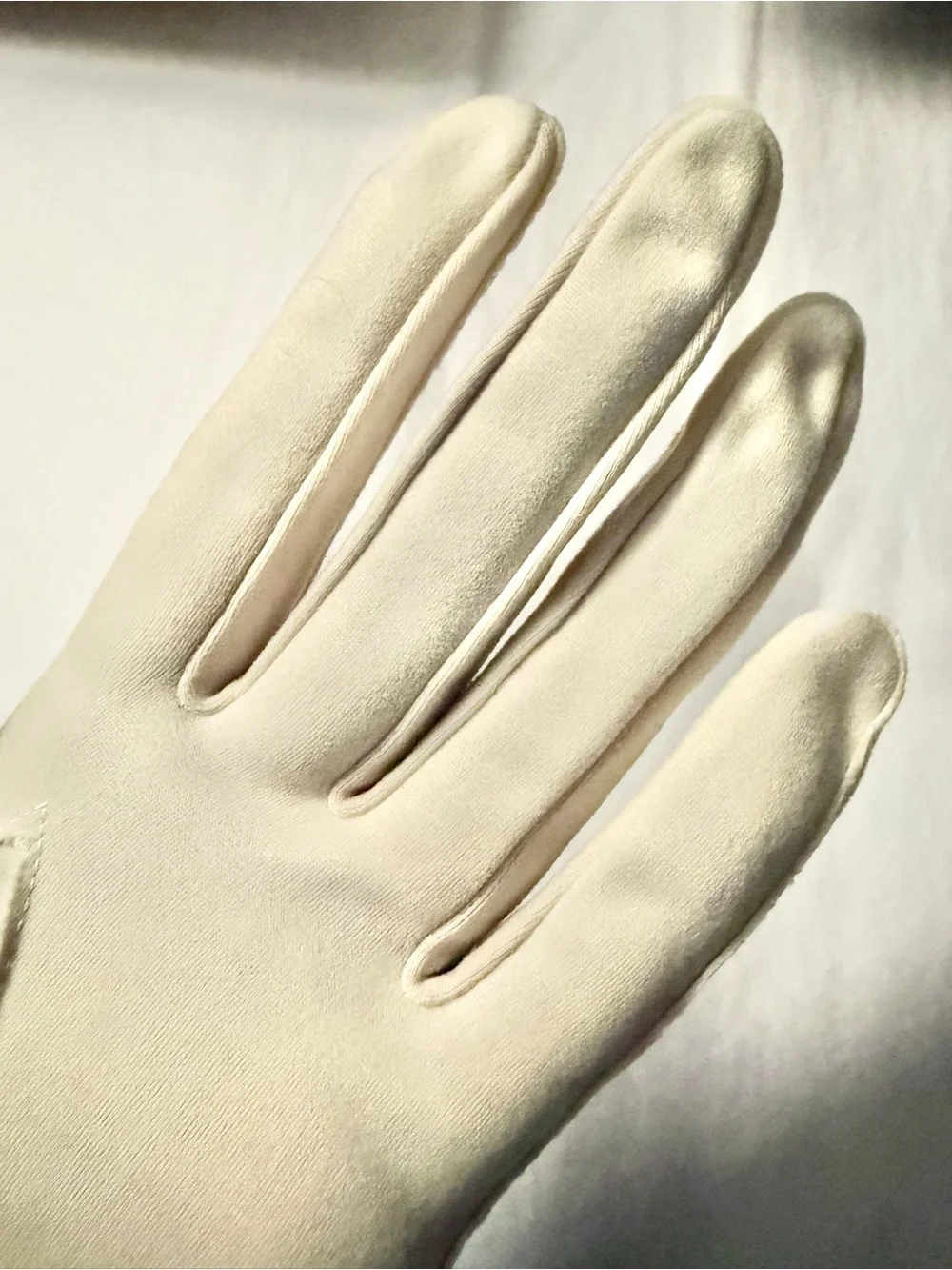 Vintage 1950s Hansen Complexion Cream Ivory Pearl Button Dress Gloves Bridal 7